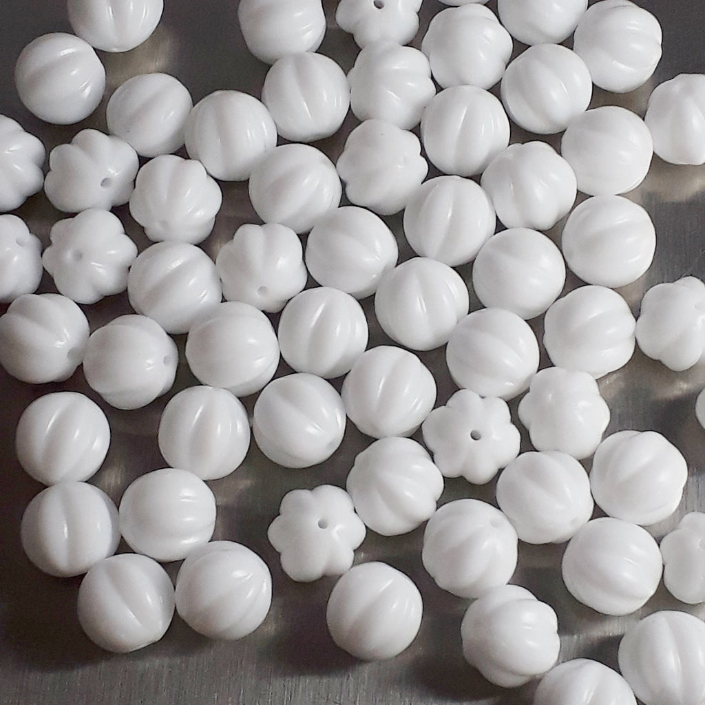 White Opaque Czech Glass Fluted 8mm - 10pcs