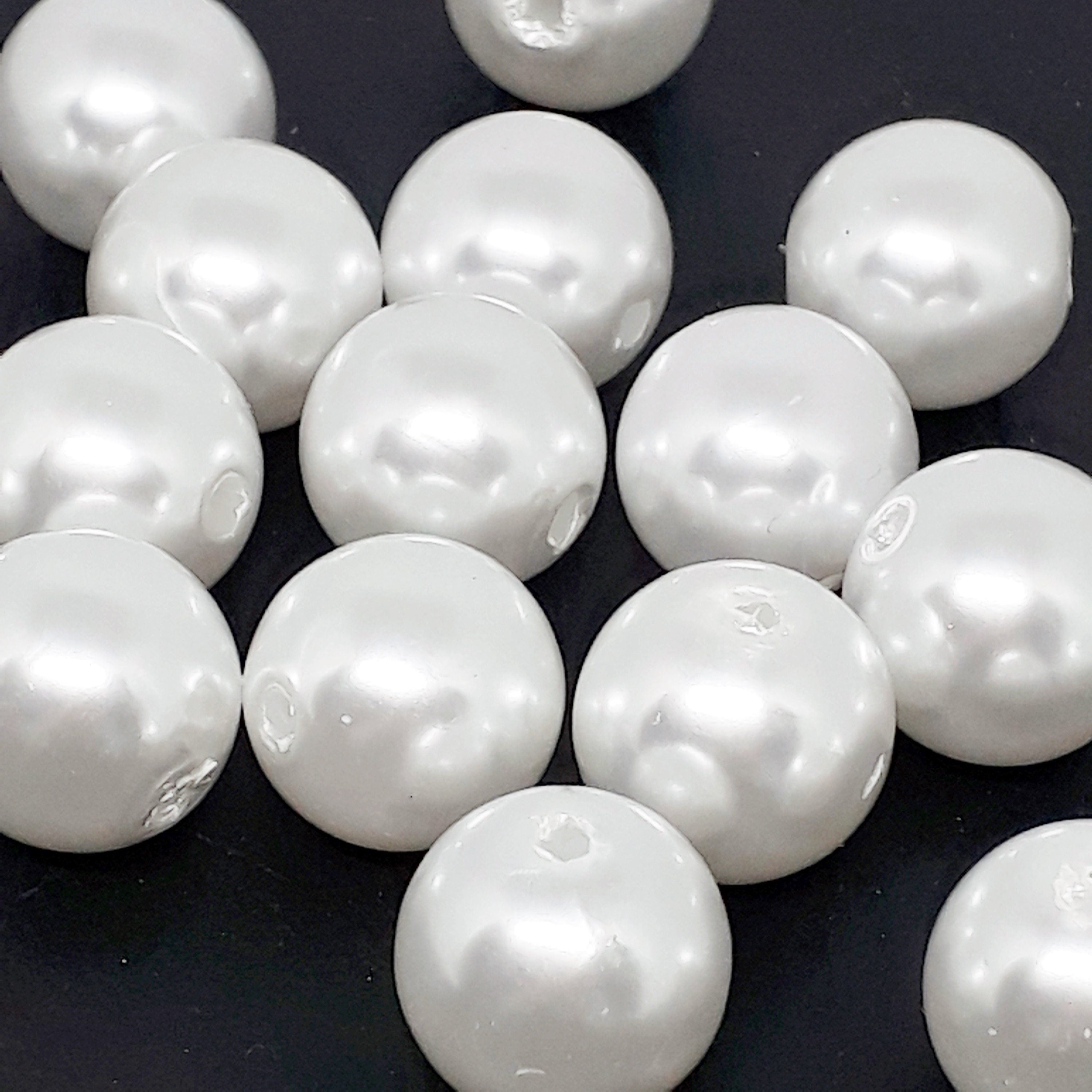 White Pearl Acrylic Round 13mm - 10pcs
