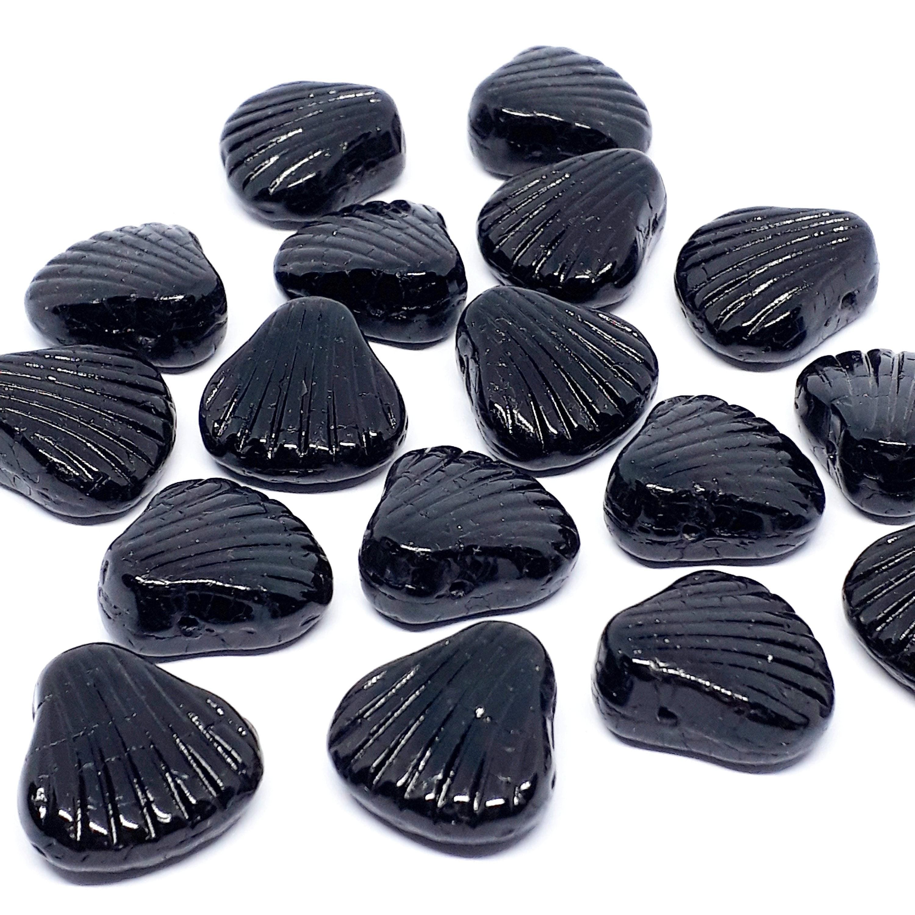 Black Opaque Czech Glass Shell 15mm - 6pcs