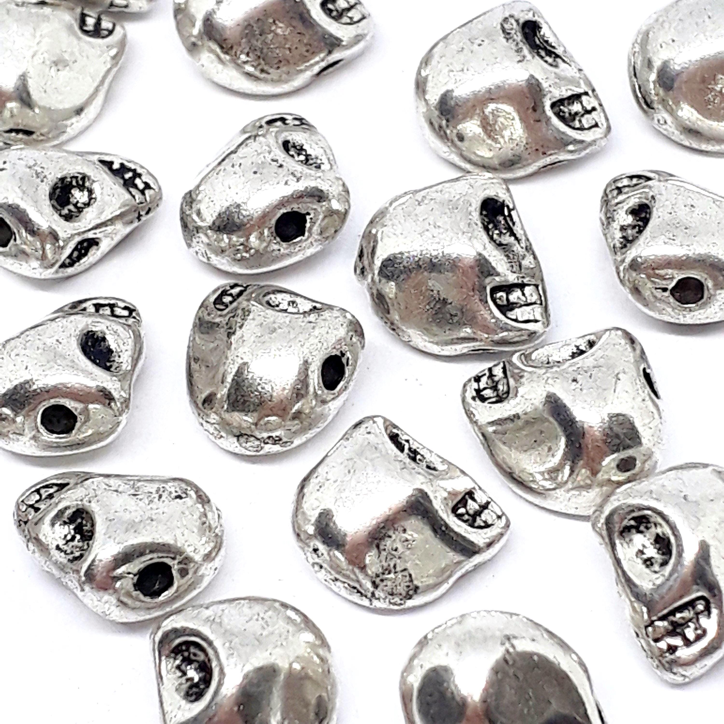 Small Skull Antique Silver 8x6mm - 10pcs