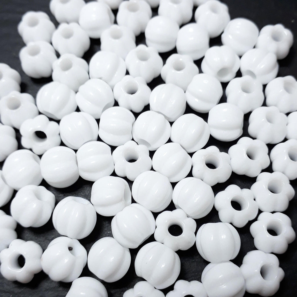 Czech Glass White Round Fluted 6mm - 30pcs