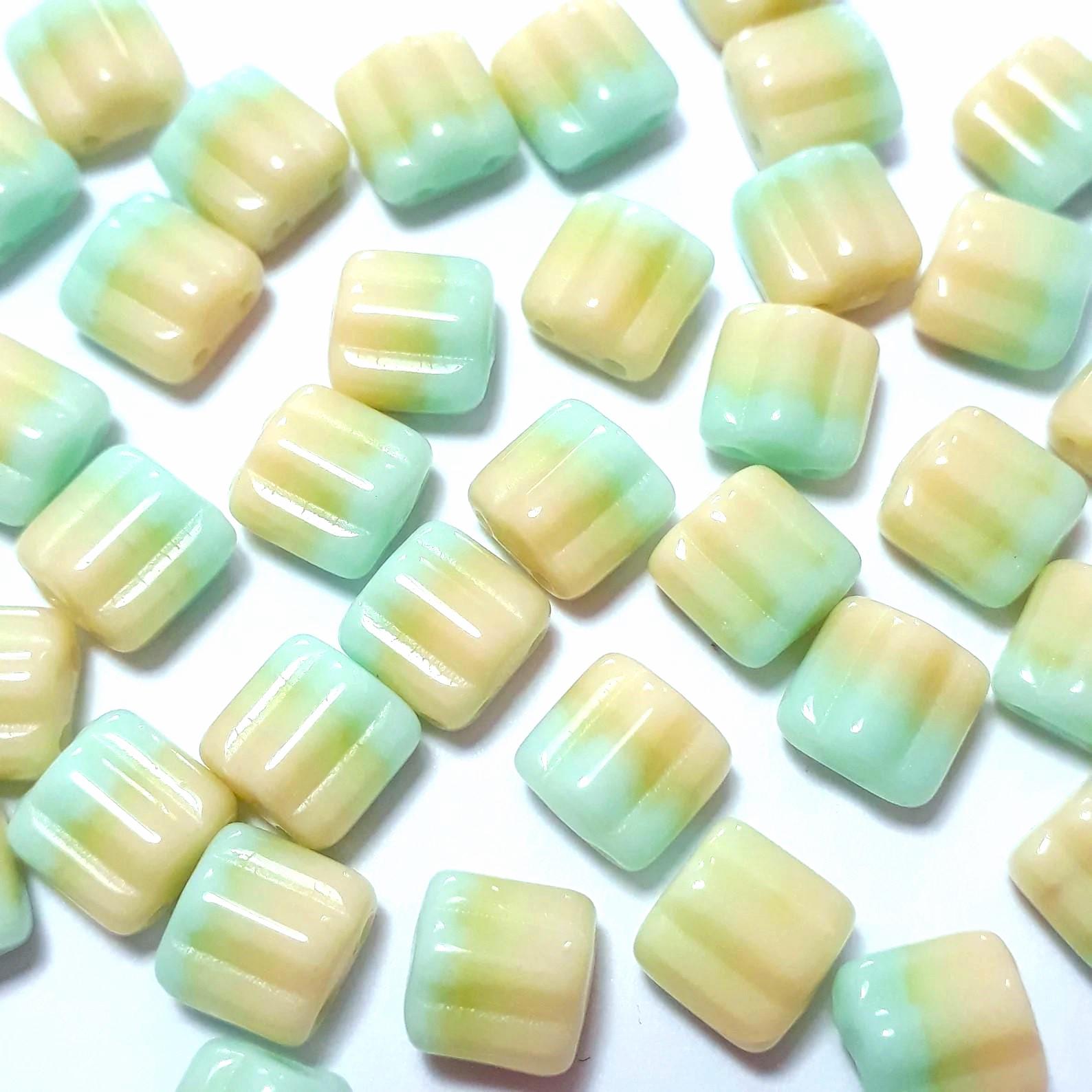 2-Hole Green & Yellow Czech Glass Square 6mm - 20pcs