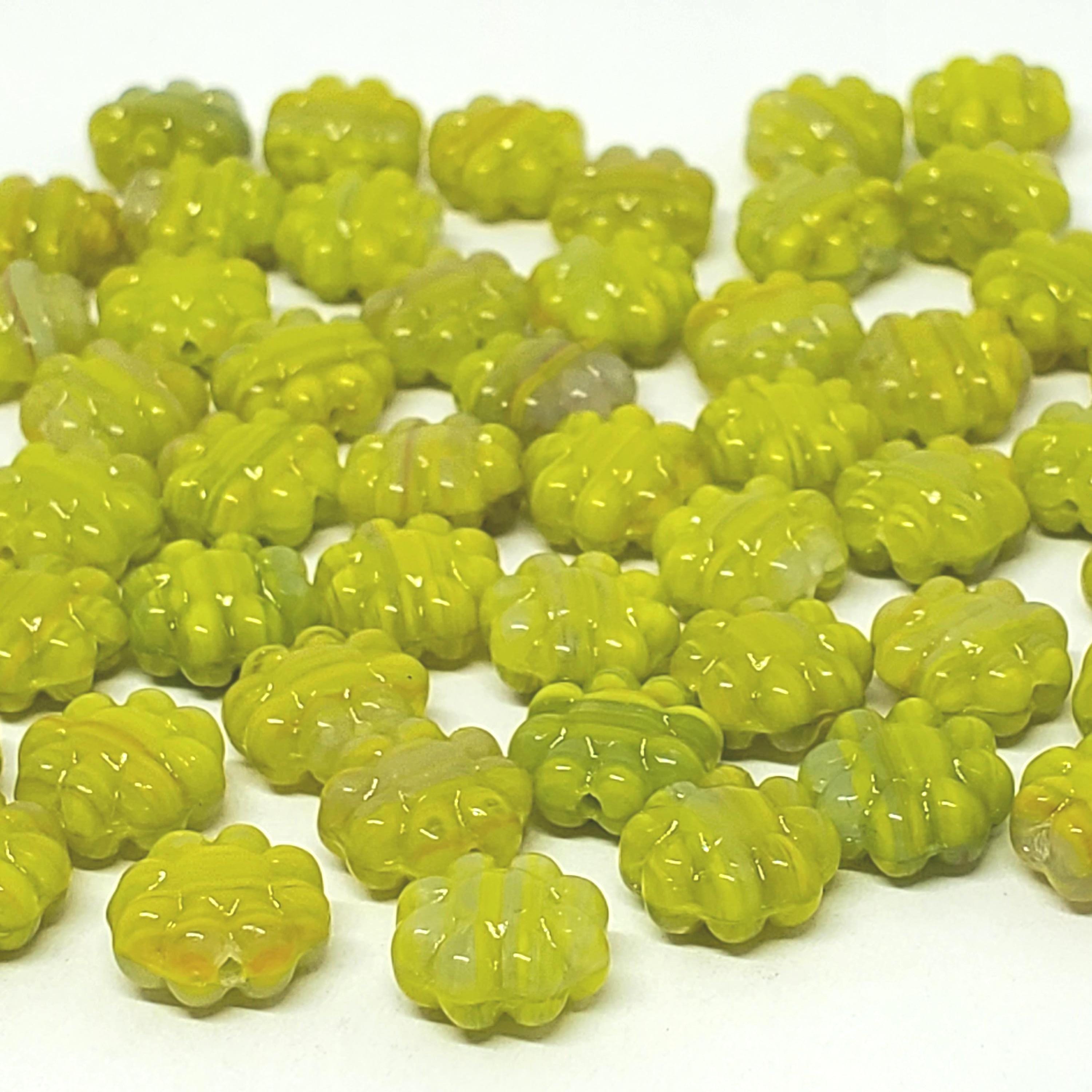 Green Hawaiian Flower Czech Glass Beads 9mm - 10pcs