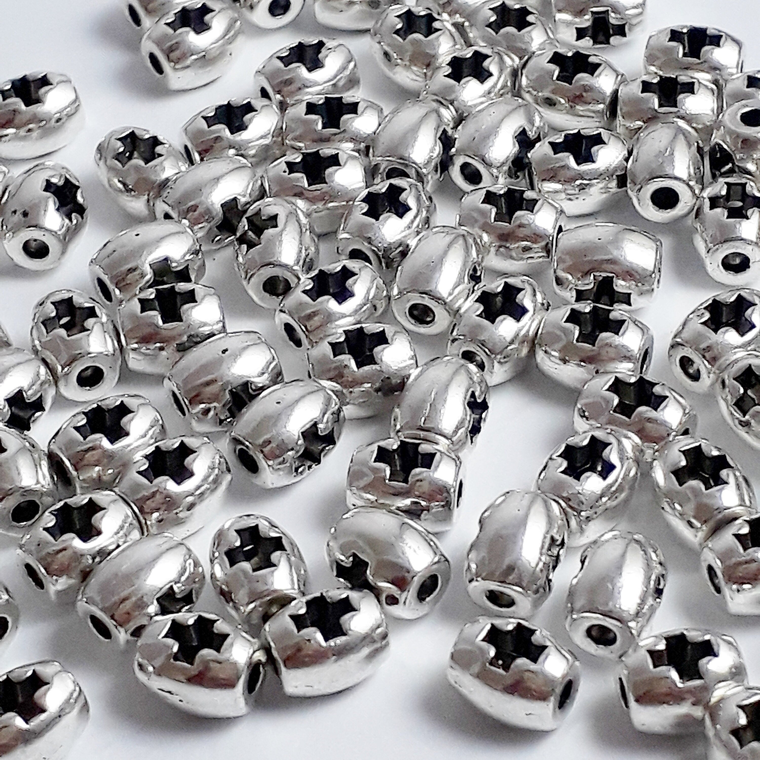 Oval Hollow Cross Antique Silver 6x5mm - 20pcs