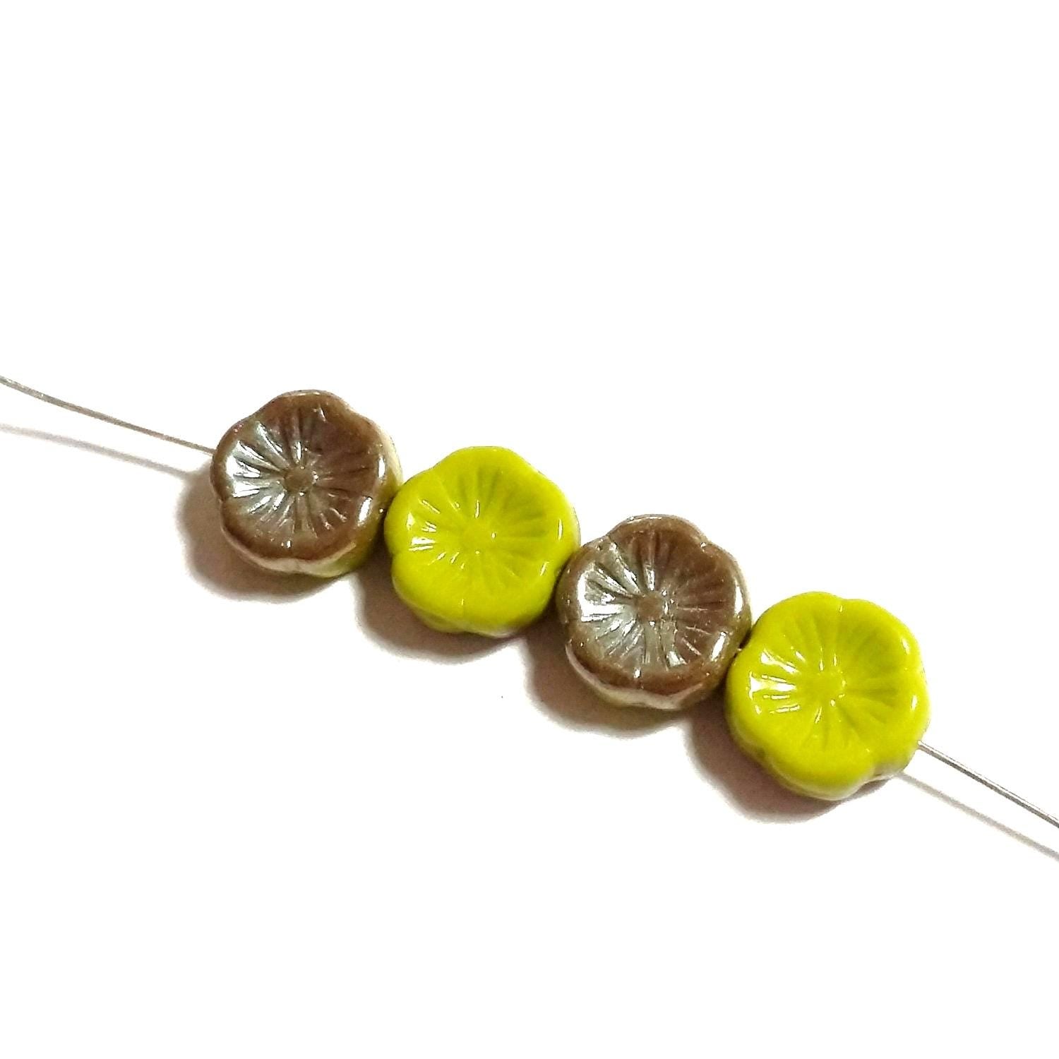 Green Metallic Hawaiian Flower Czech Glass 12mm - 6pcs