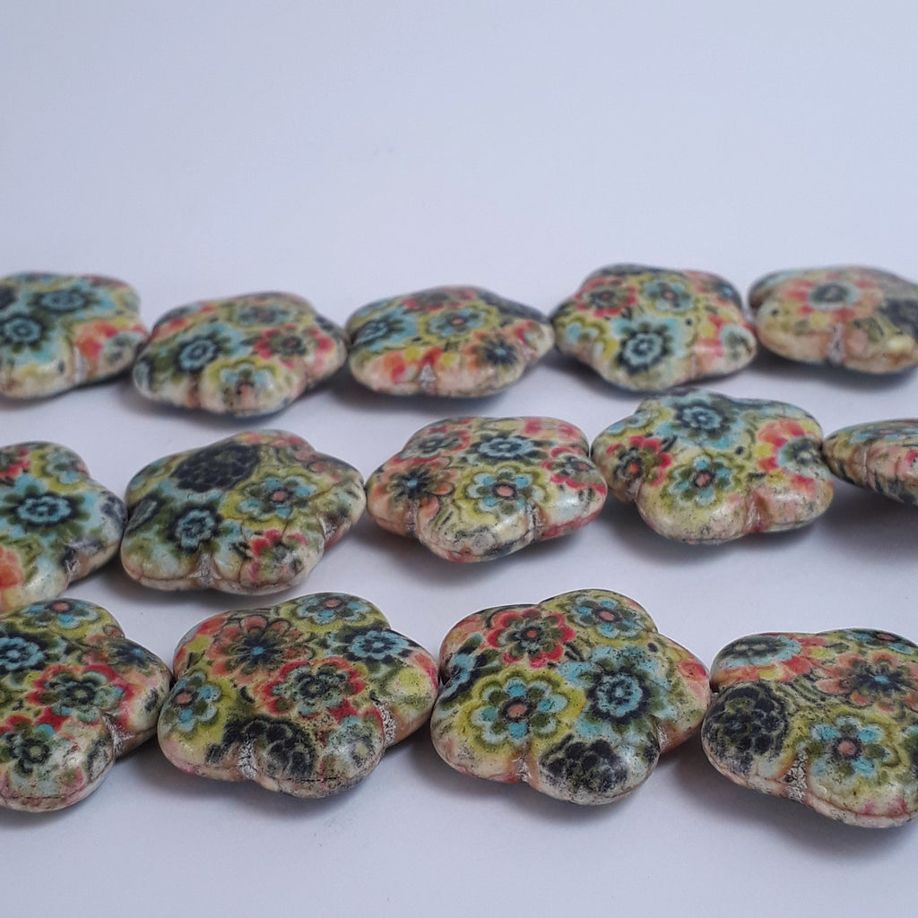 Flower Vintage Print Howlite Stone 20mm  - 10pcs