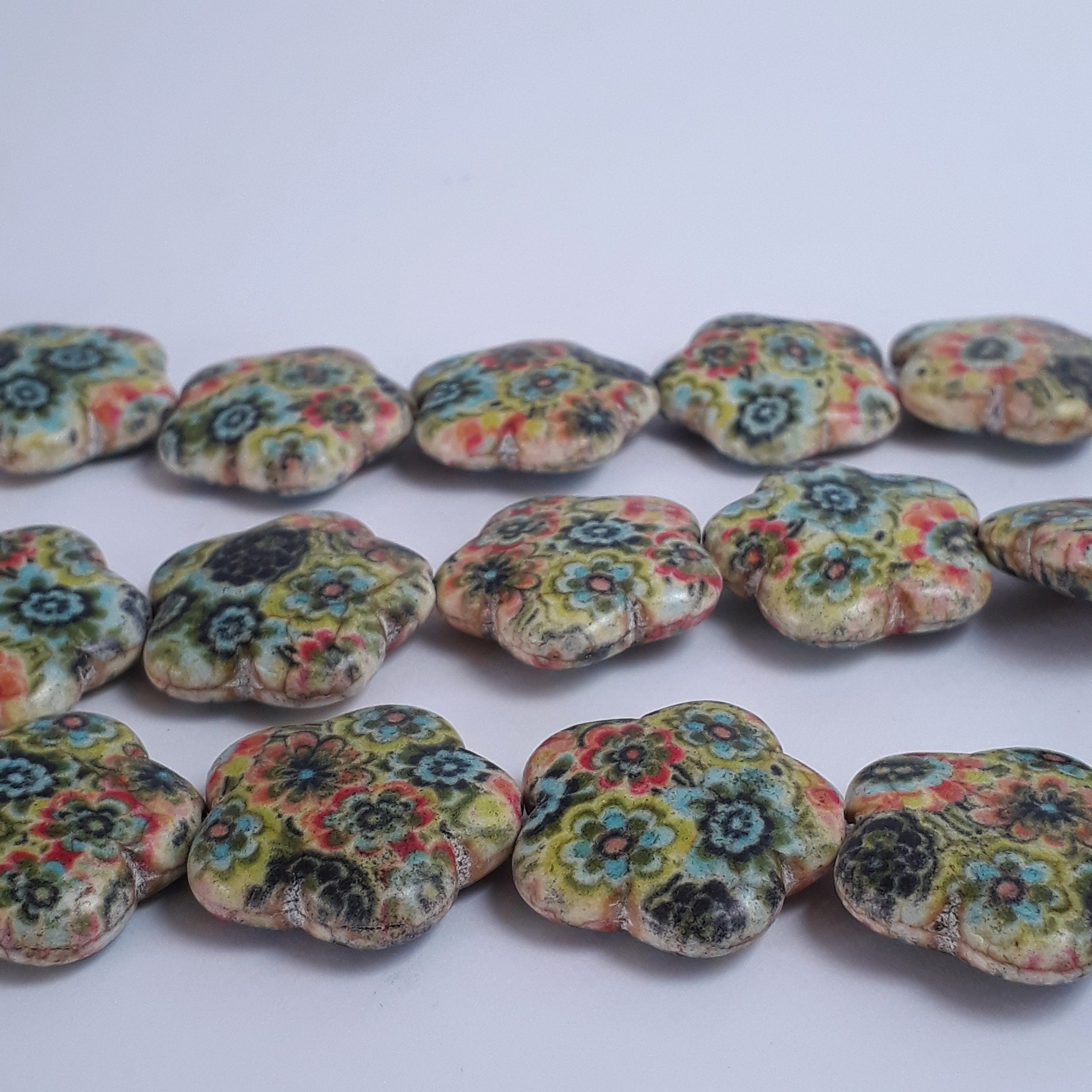 Flower Vintage Print Howlite Stone 20mm  - 10pcs