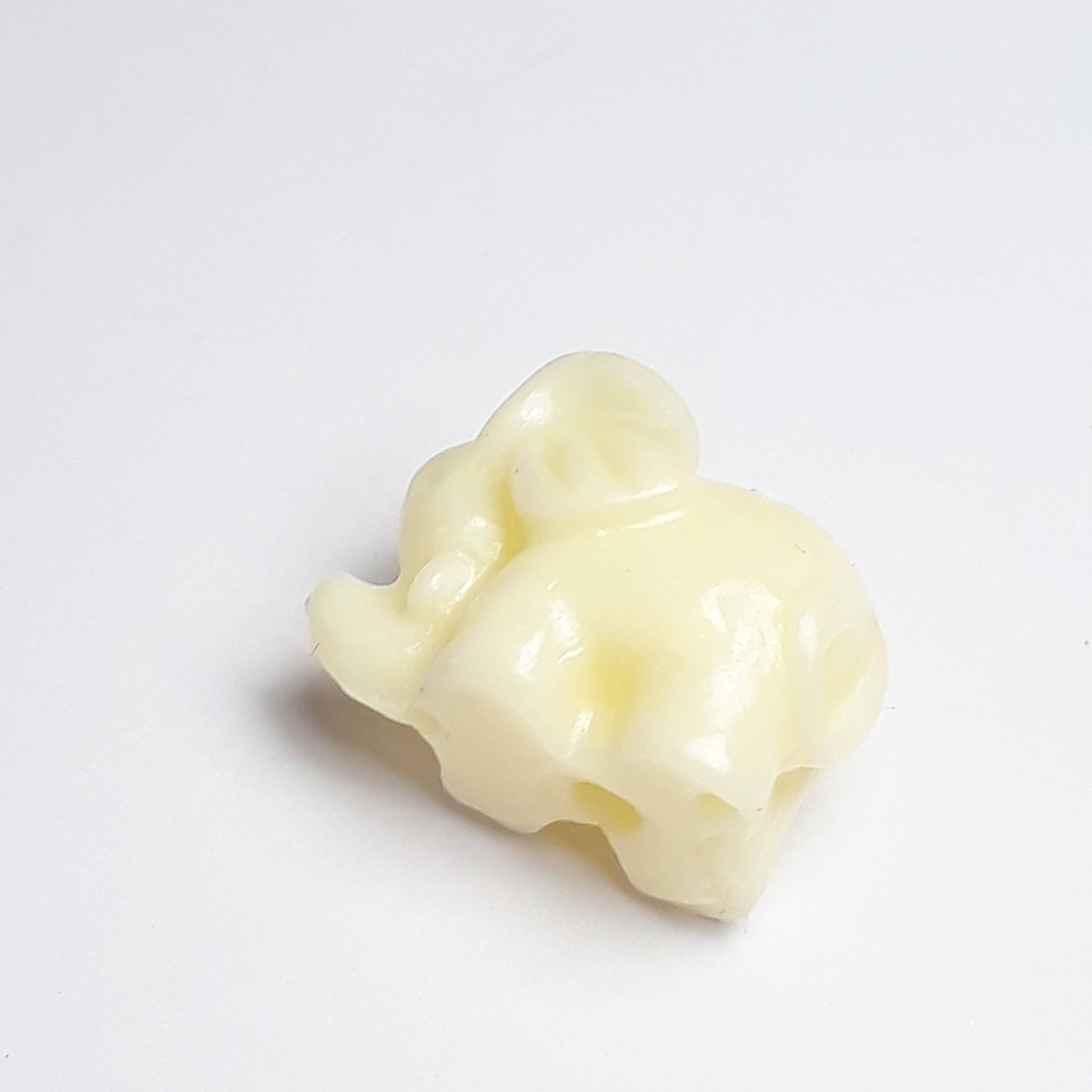 Elephant Cream Coral Imitation 15x11mm - 4pcs