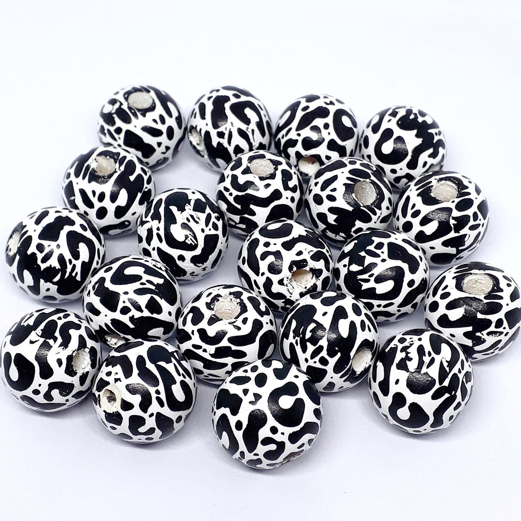White & Black Leopard Print Wood 16x15mm - 5pcs
