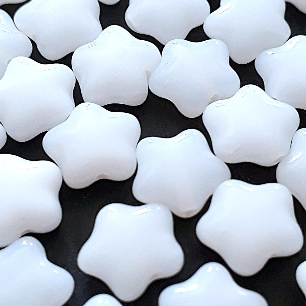 Cloudy White Czech Glass Star 8mm - 20pcs