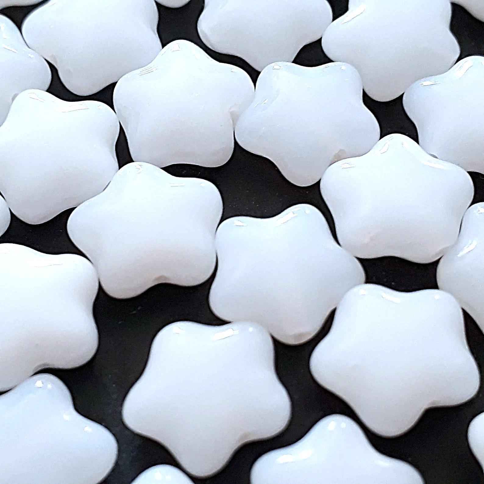 Cloudy White Czech Glass Star 8mm - 20pcs