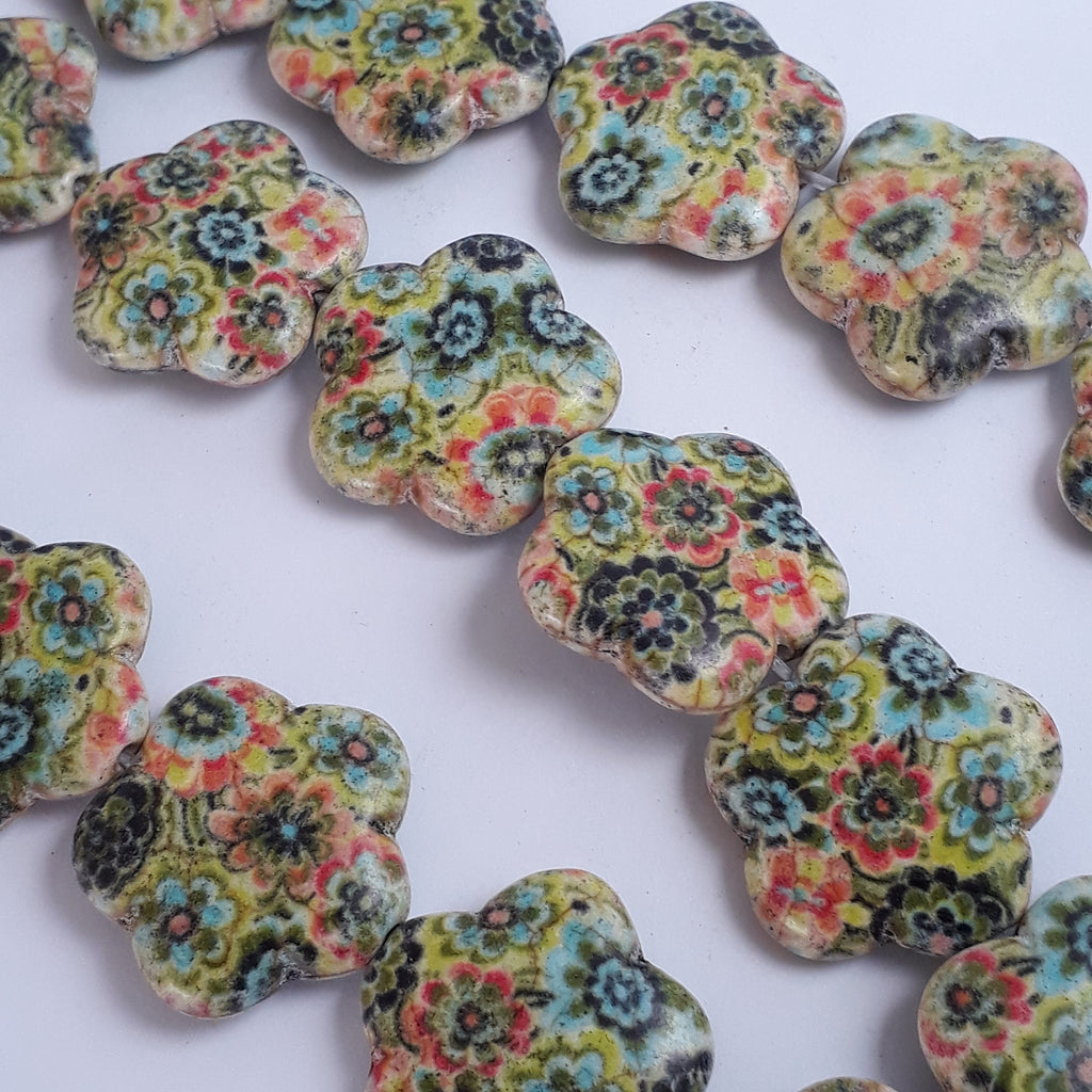 Flower Vintage Print Howlite Stone 20mm  - 10pcs