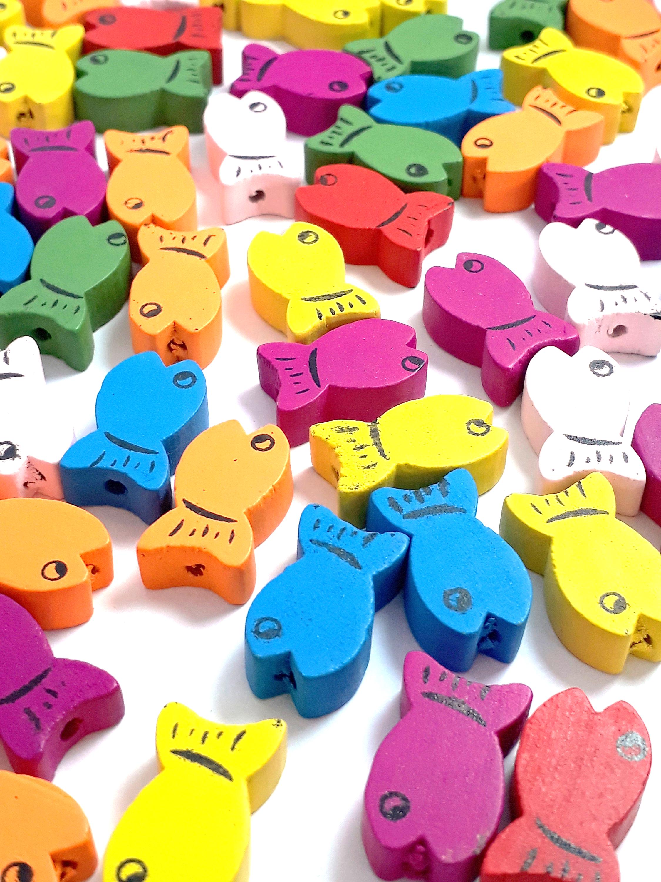 Wooden Fish Mixed Colour 19x11mm - 20pcs