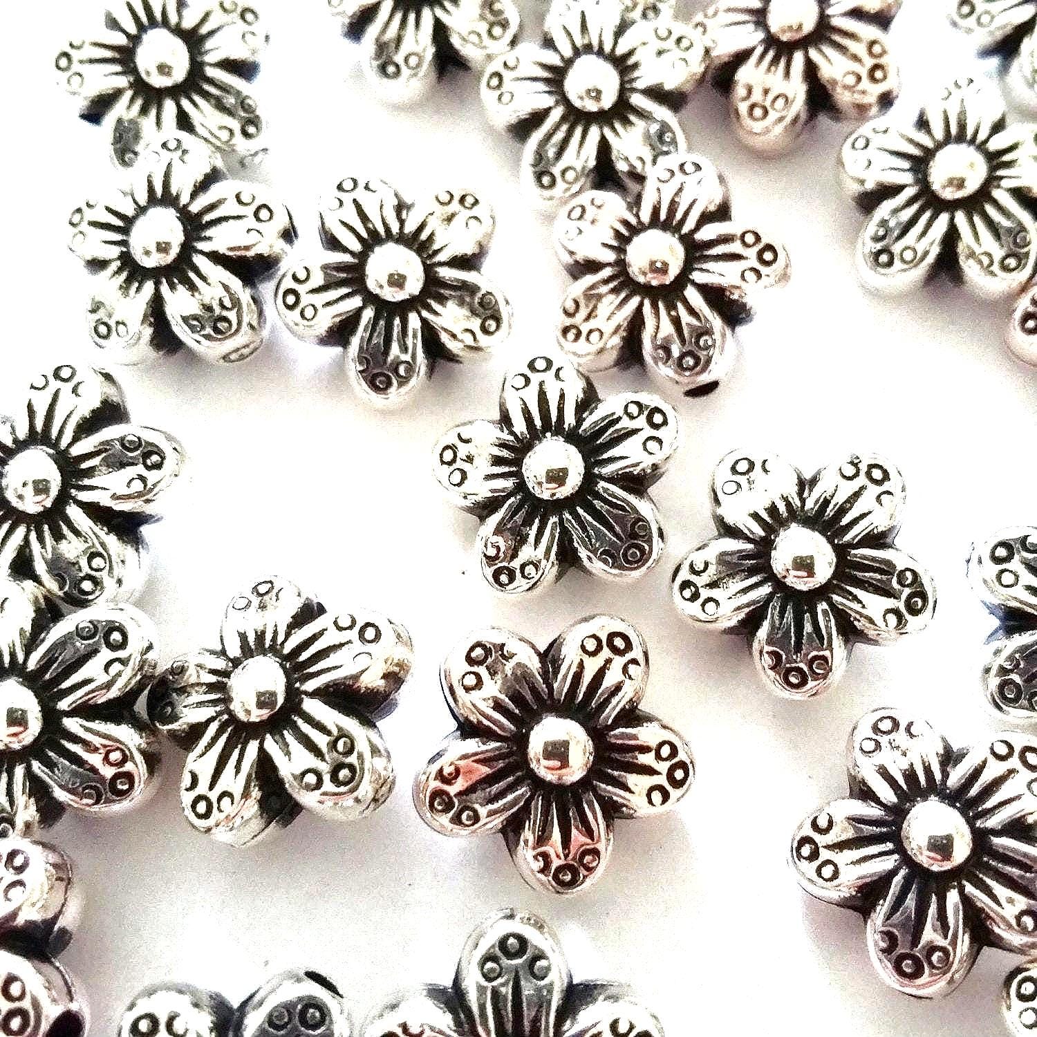 Silver Acrylic Chunky Flower 10mm - 25pcs