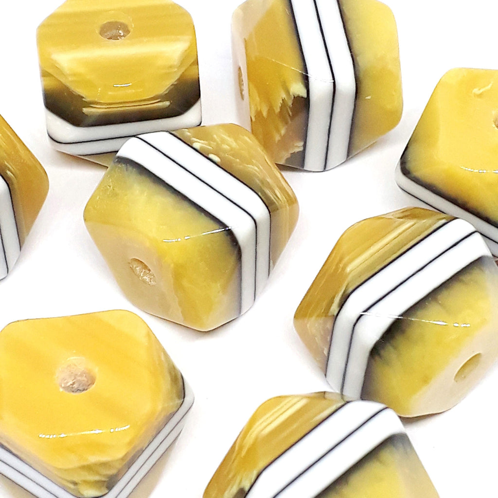 Yellow White Striped Faceted Resin Cube 15mm - 2pcs