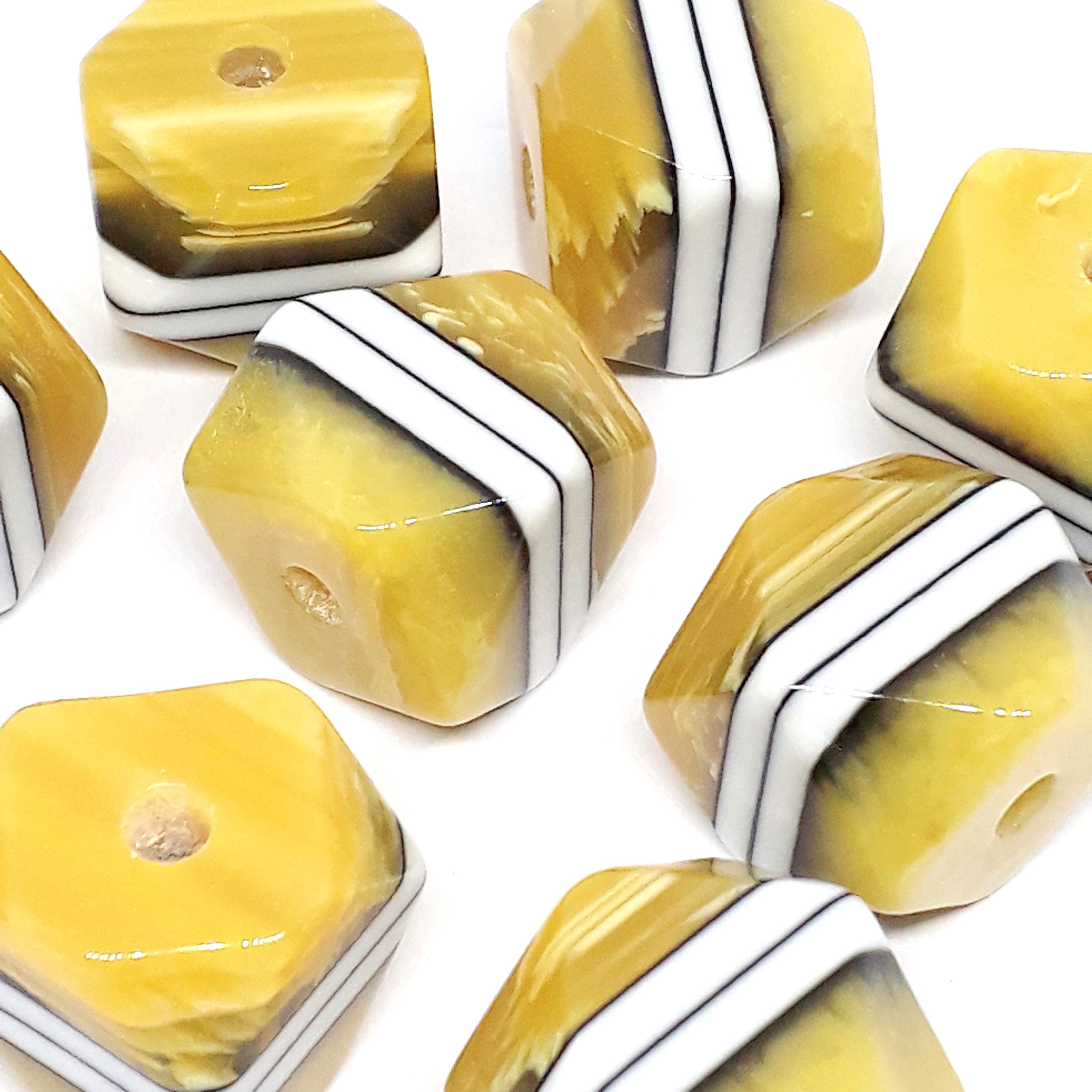 Yellow White Striped Faceted Resin Cube 15mm - 2pcs