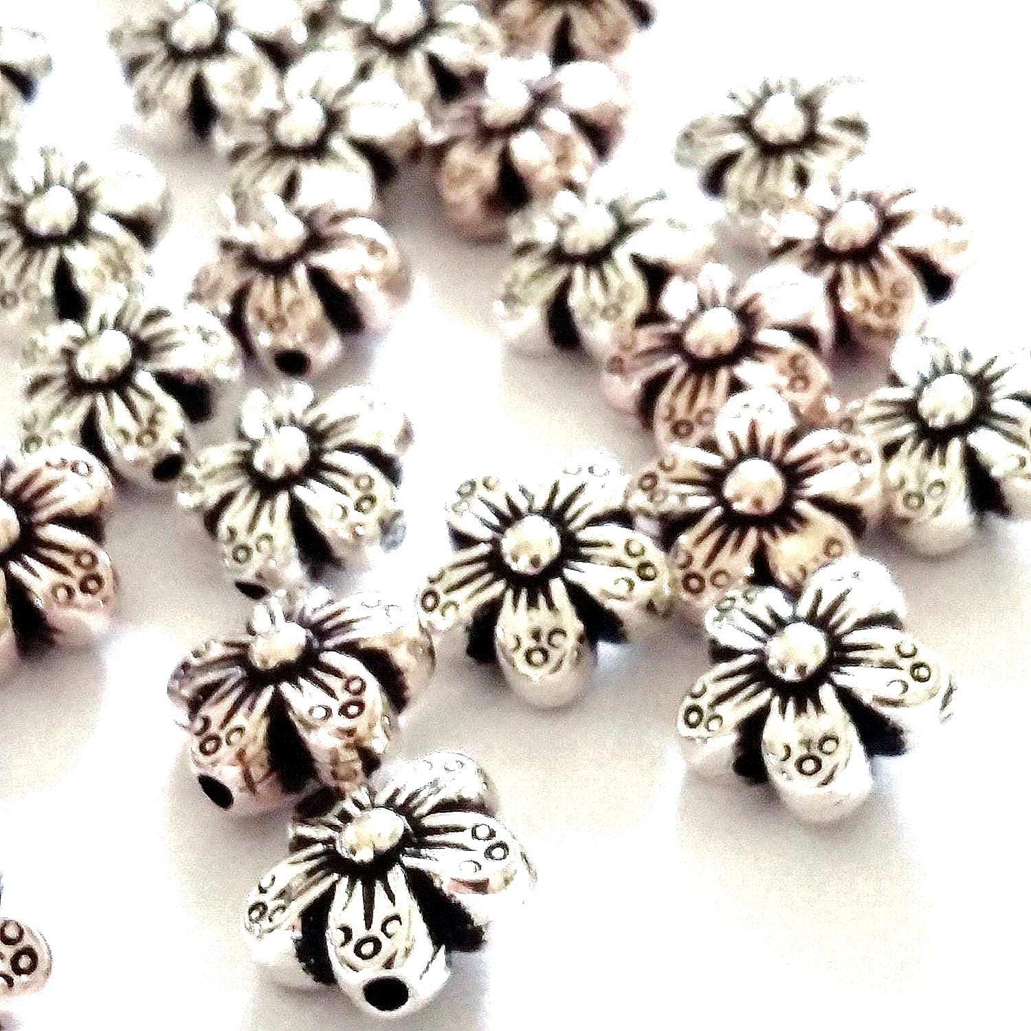 Silver Acrylic Chunky Flower 10mm - 25pcs