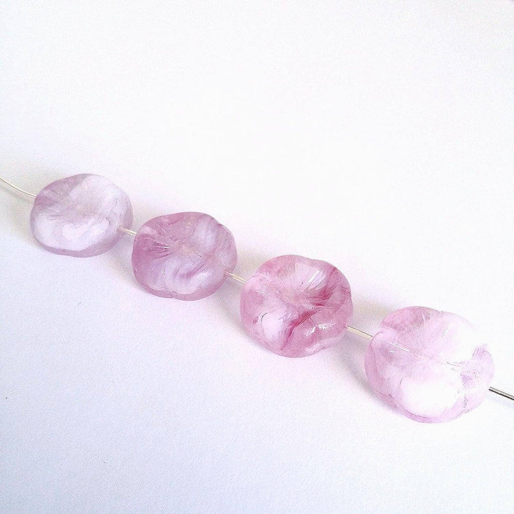 Light Amethyst & White Hawaiian Flower Czech Glass 14mm - 6pcs