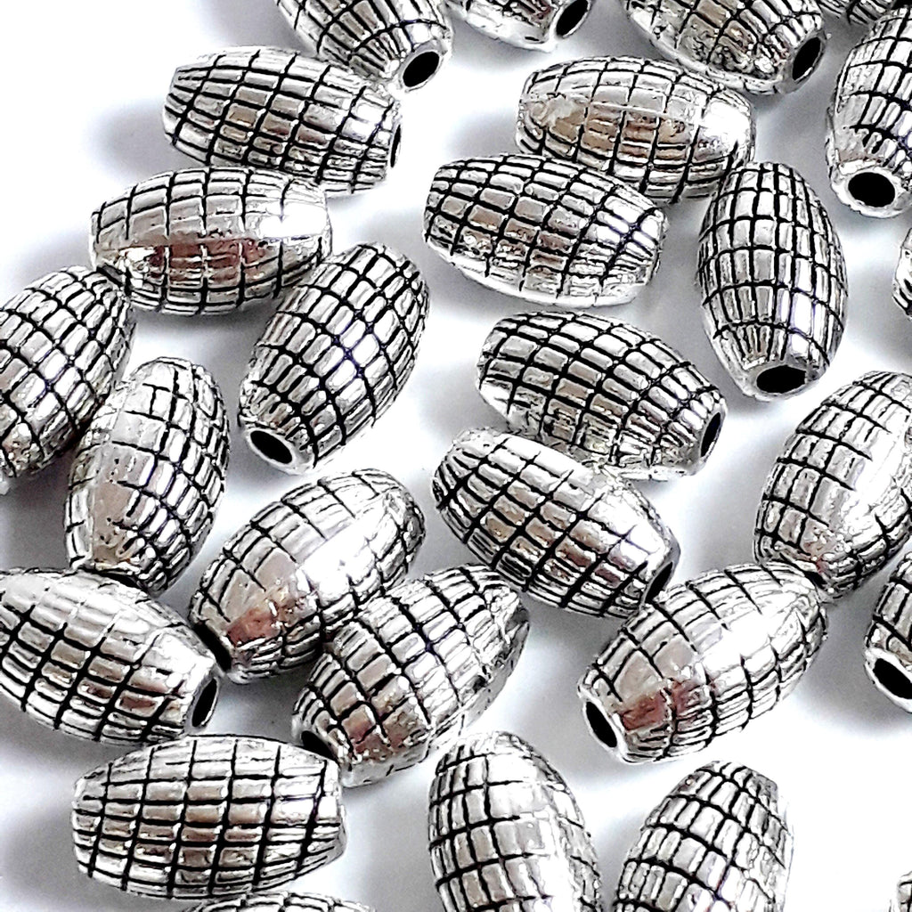 Oval Criss Cross Antique Silver 9x6mm - 10pcs